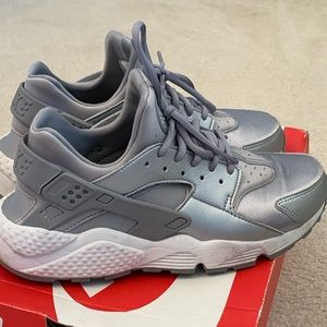 Silver Nike air huaraches